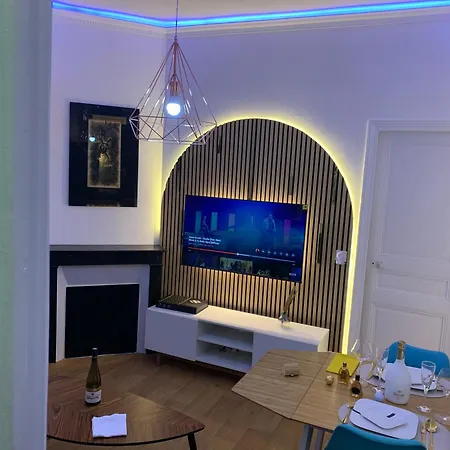 Cosy Et Kaliente 라쿠르뇌브